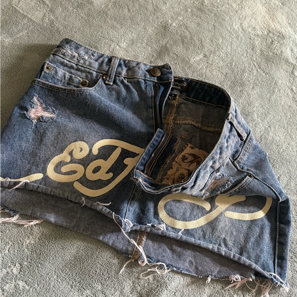 Ed Hardy Women's Jeans with Colorful Tattoo Design - Picture 3 of 3